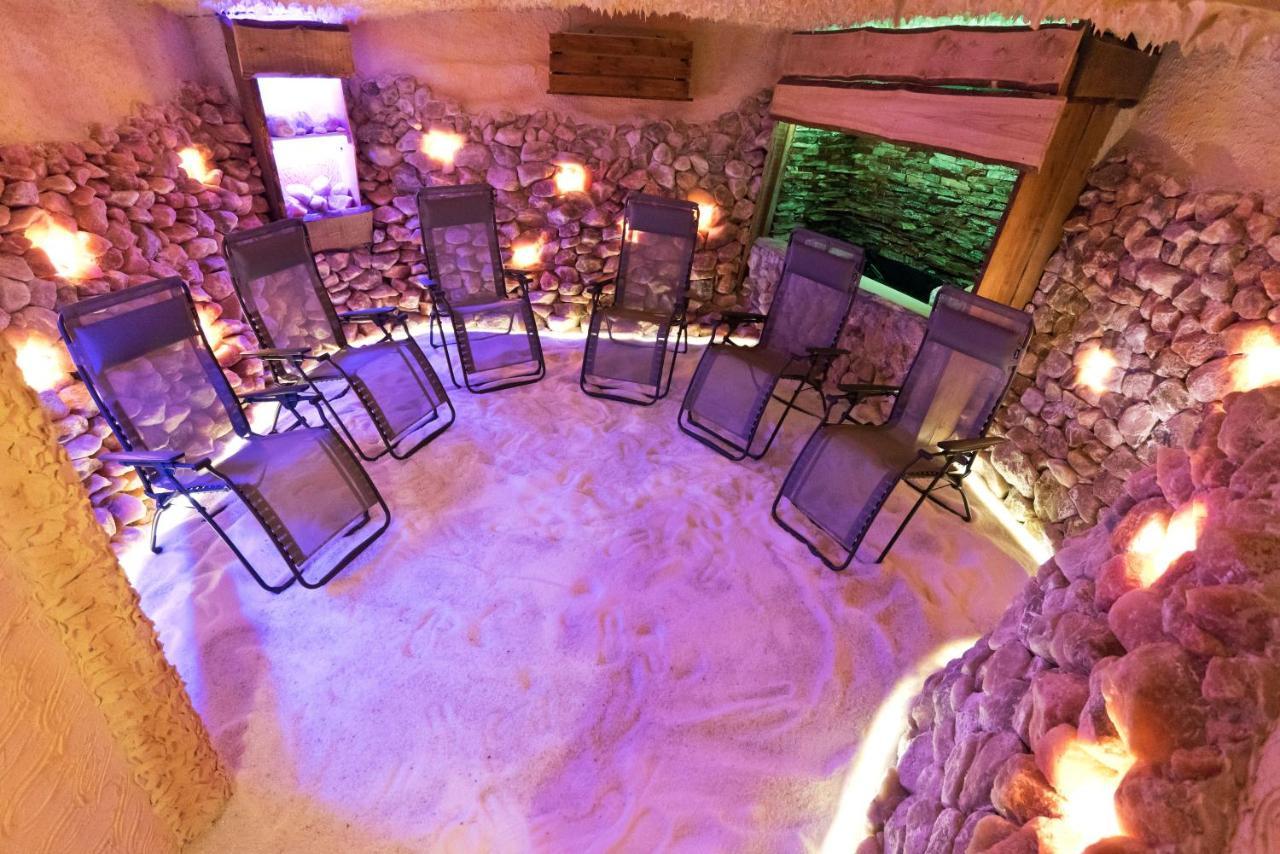 Hotel Lesana Stará Lesná Екстериор снимка