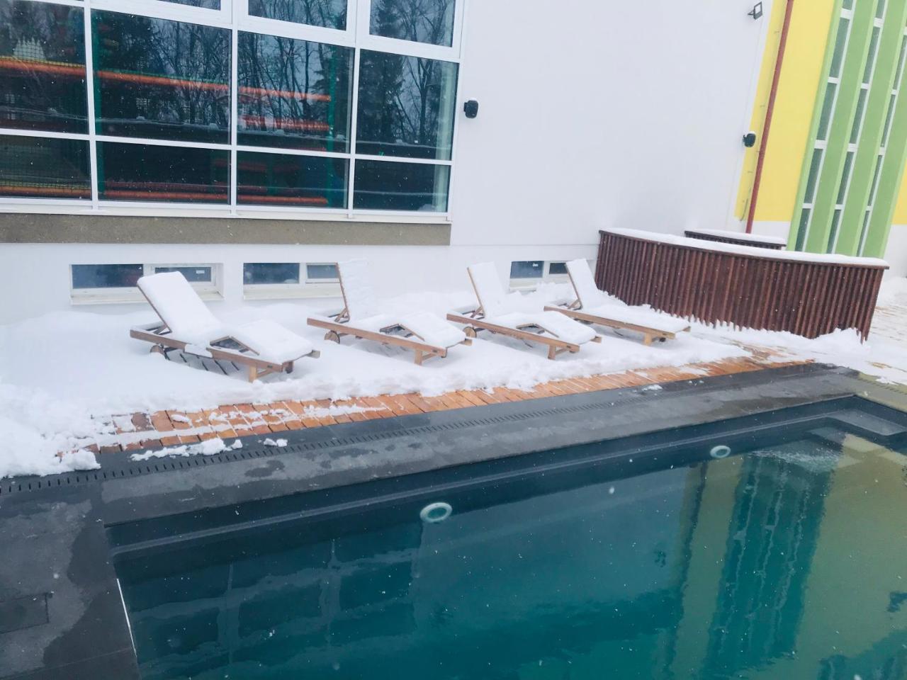 Hotel Lesana Stará Lesná Екстериор снимка