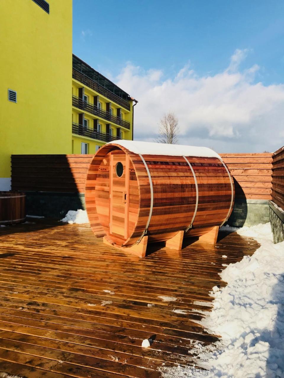 Hotel Lesana Stará Lesná Екстериор снимка