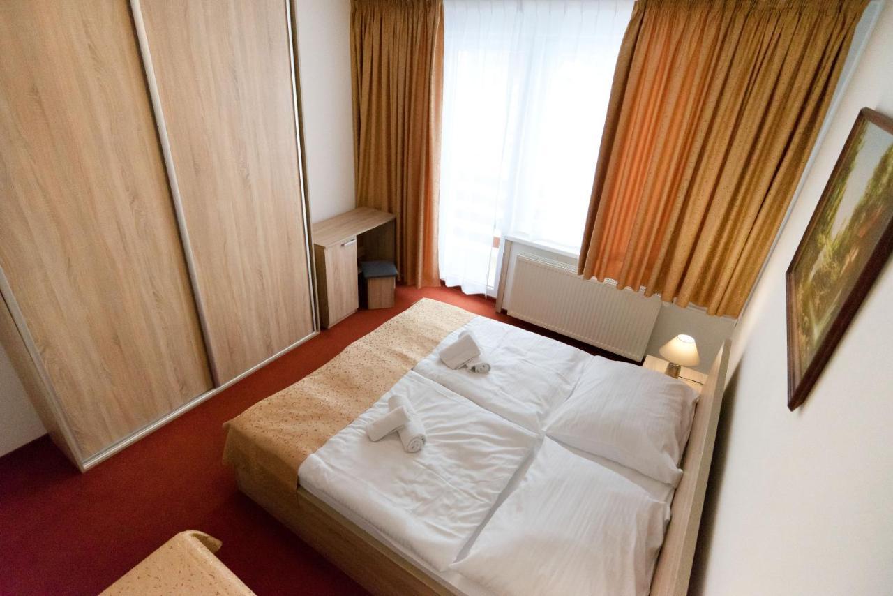 Hotel Lesana Stará Lesná Екстериор снимка