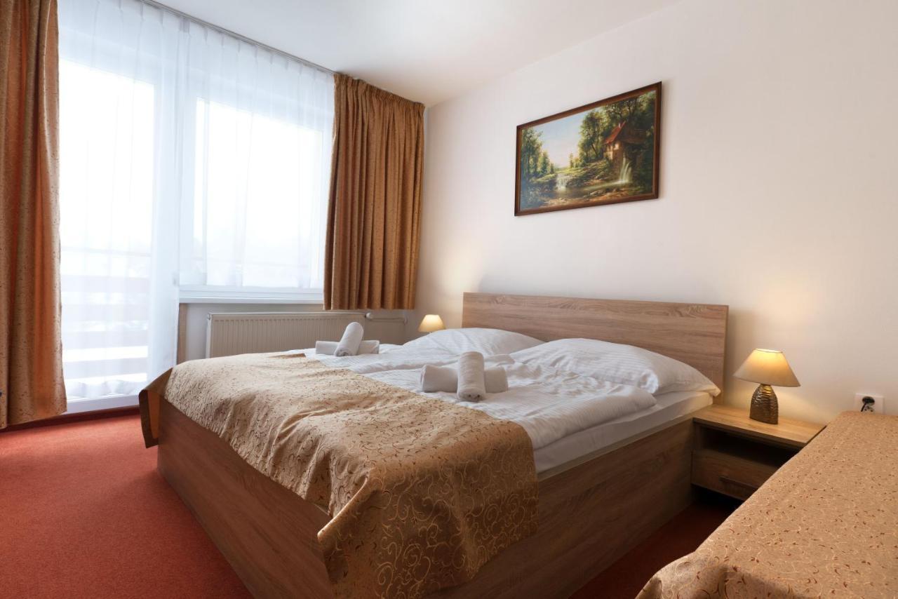 Hotel Lesana Stará Lesná Екстериор снимка