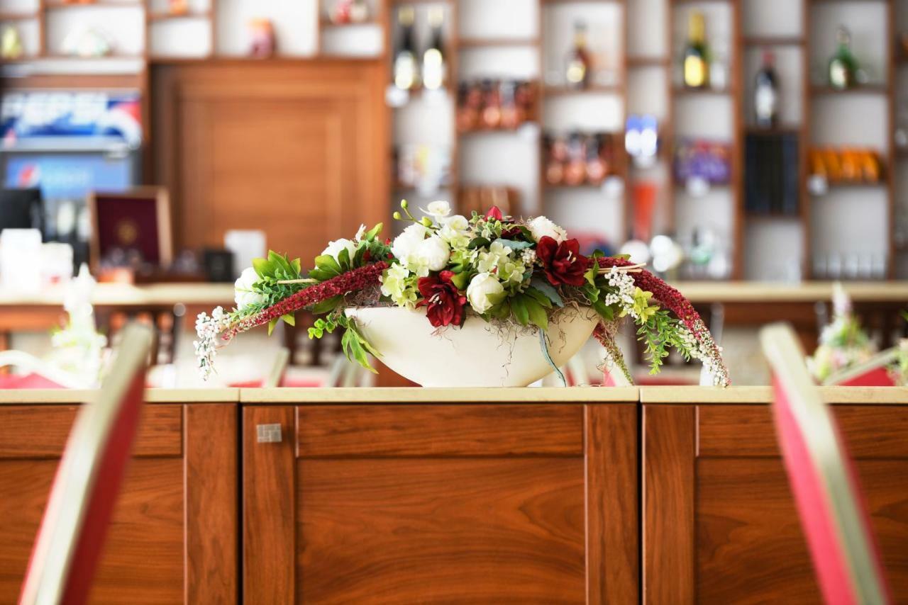Hotel Lesana Stará Lesná Екстериор снимка
