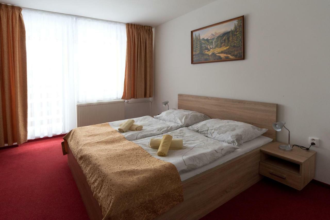 Hotel Lesana Stará Lesná Екстериор снимка
